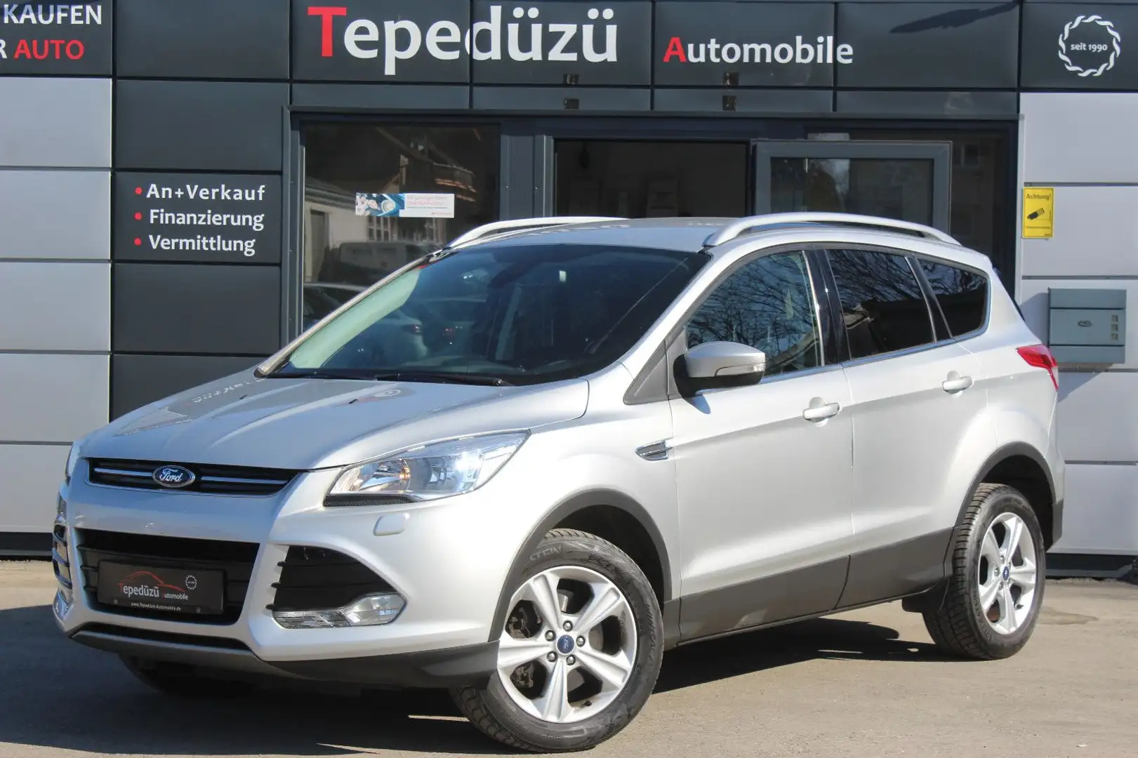 Ford Kuga Titanium 4x4*NAVI*T-LEDER*AHK*KLIMA*SHZ*PDC Silber - 1
