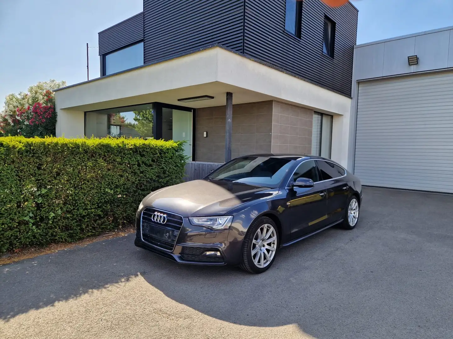 Audi A5 A5 2.0 TDI Sportback DPF - Navi - S-line -Alu - .. Grijs - 1