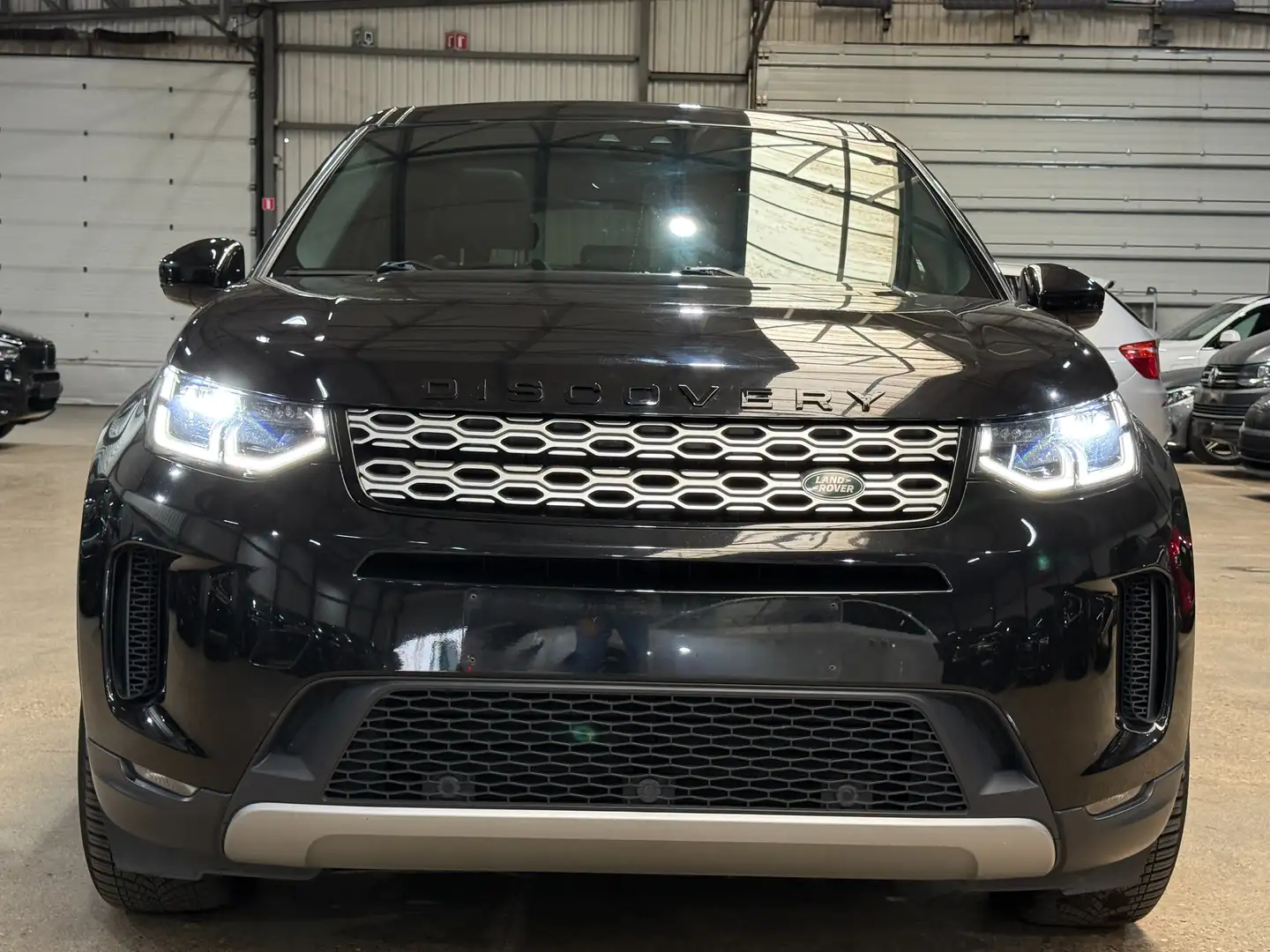 Land Rover Discovery Sport Discovery Sport D180 R-Dynamic HSE Noir - 2
