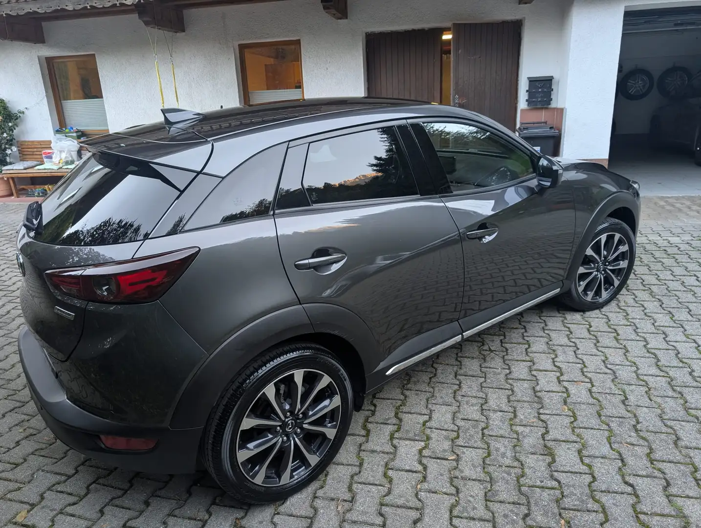Mazda CX-3 CX-3 G150 AWD Revolution Revolution Grau - 2