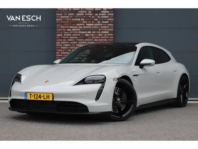 Porsche Taycan Sport Turismo 79 kWh | Achterasbesturing | Luchtve
