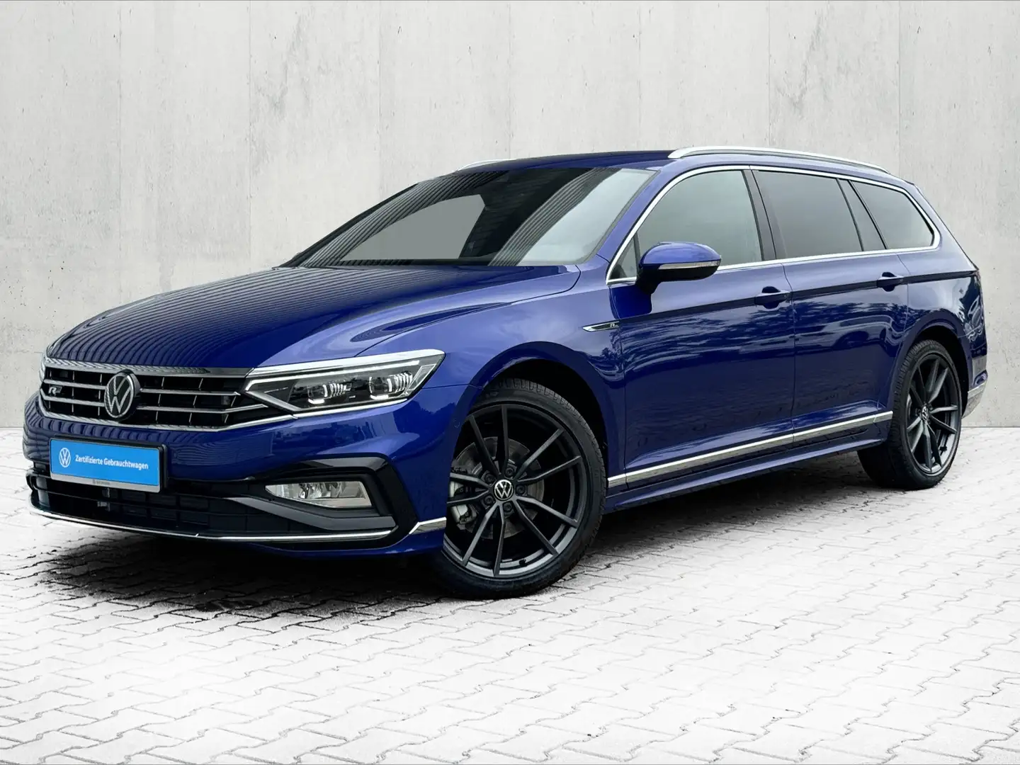 Volkswagen Passat Variant 2.0 TDI R-LINE *DCC*AHK*STDHZG* plava - 2