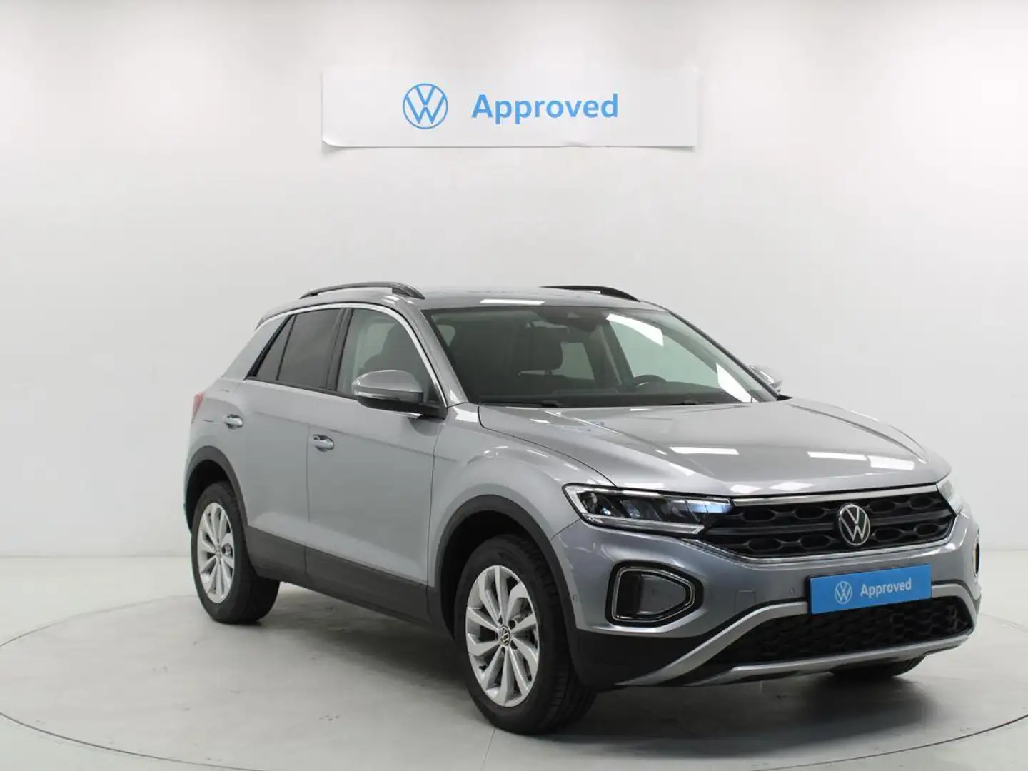 Volkswagen T-Roc 1.0 TSI Más Dark 85kW Plateado - 1