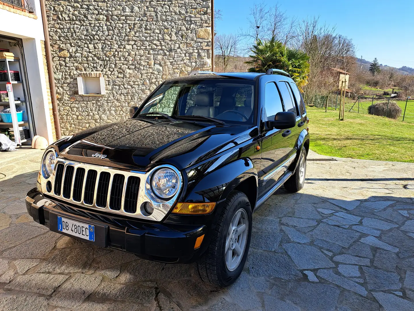 Jeep Cherokee Jeep Cherokee 2.8 CRD Limited 3a serie Fekete - 1