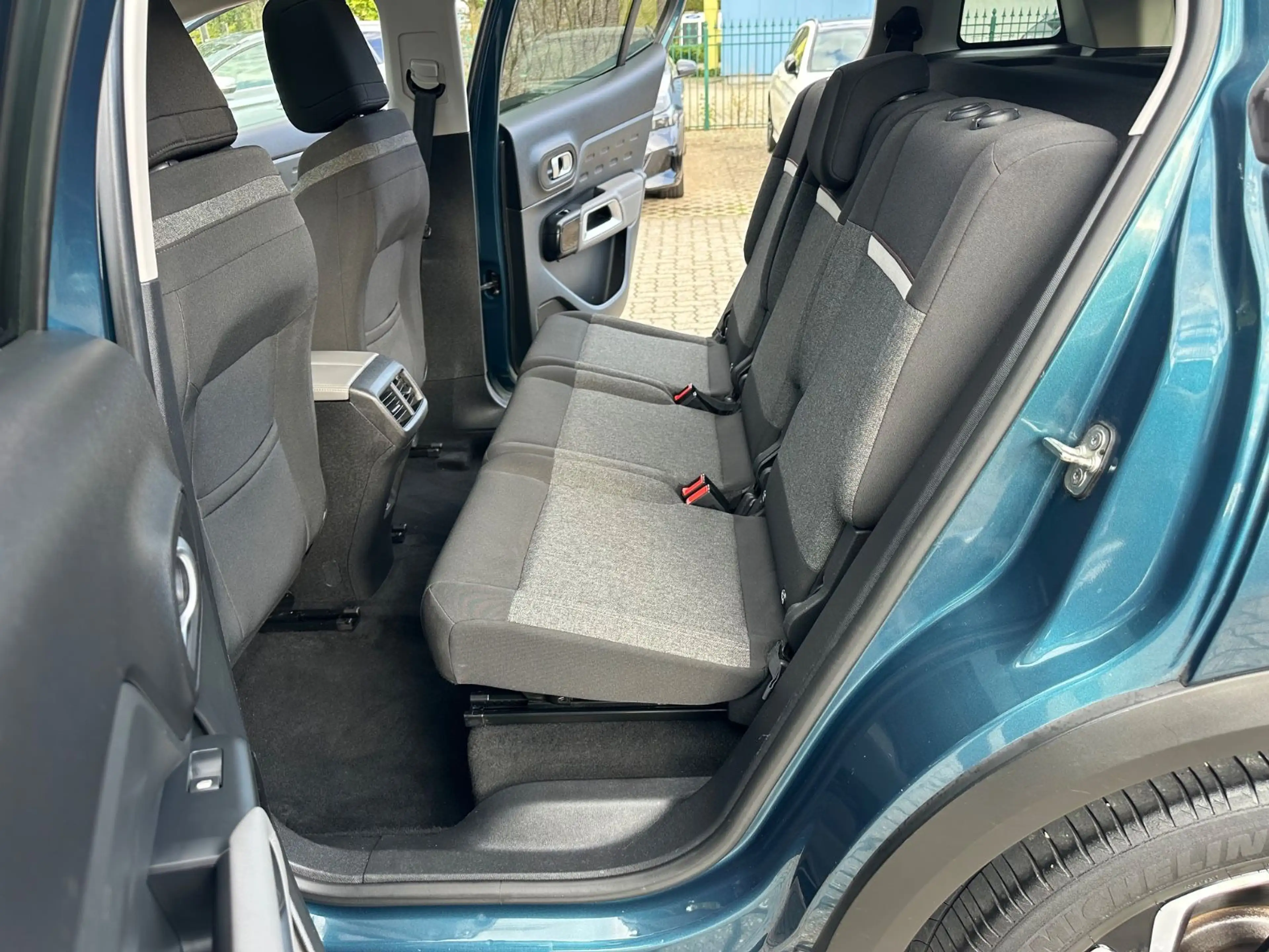 Citroen C5 Aircross 2,0 HDI Aut. LED Pano KAM AHK 132kW — photo 16
