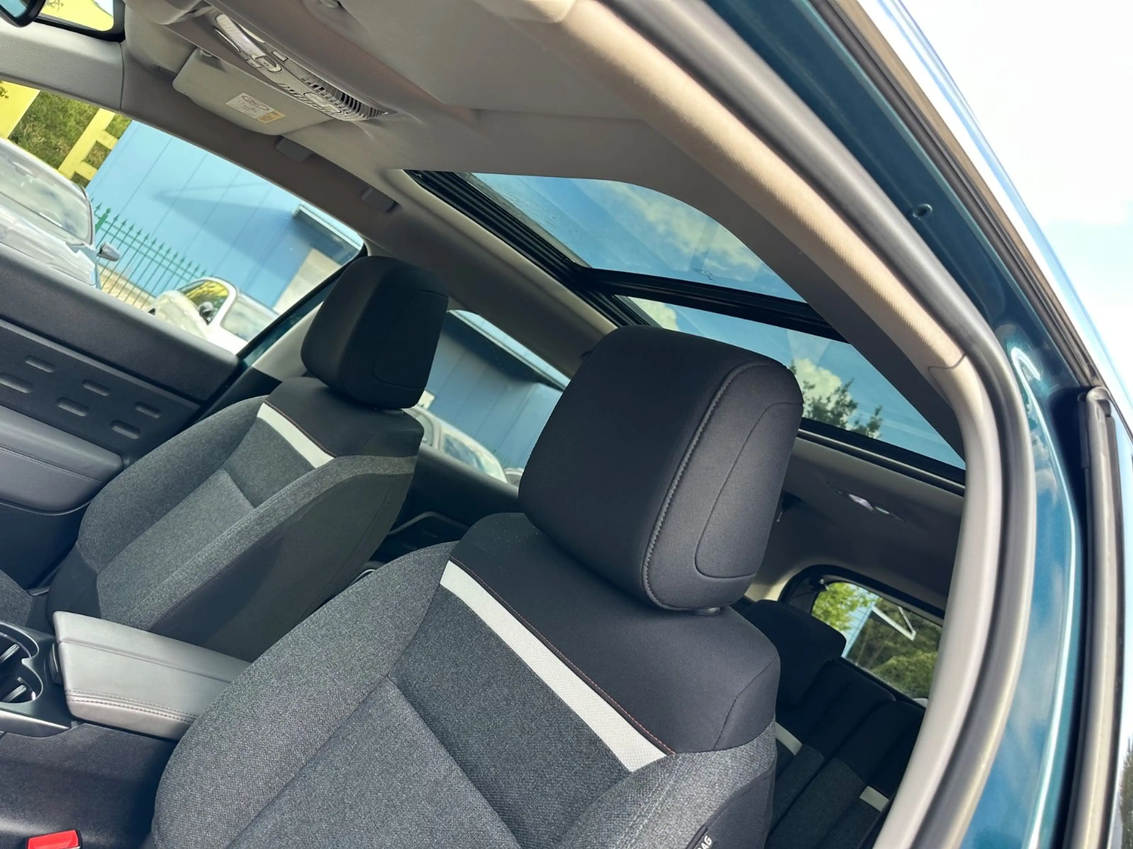 Citroen C5 Aircross 2,0 HDI Aut. LED Pano KAM AHK 132kW — photo 35