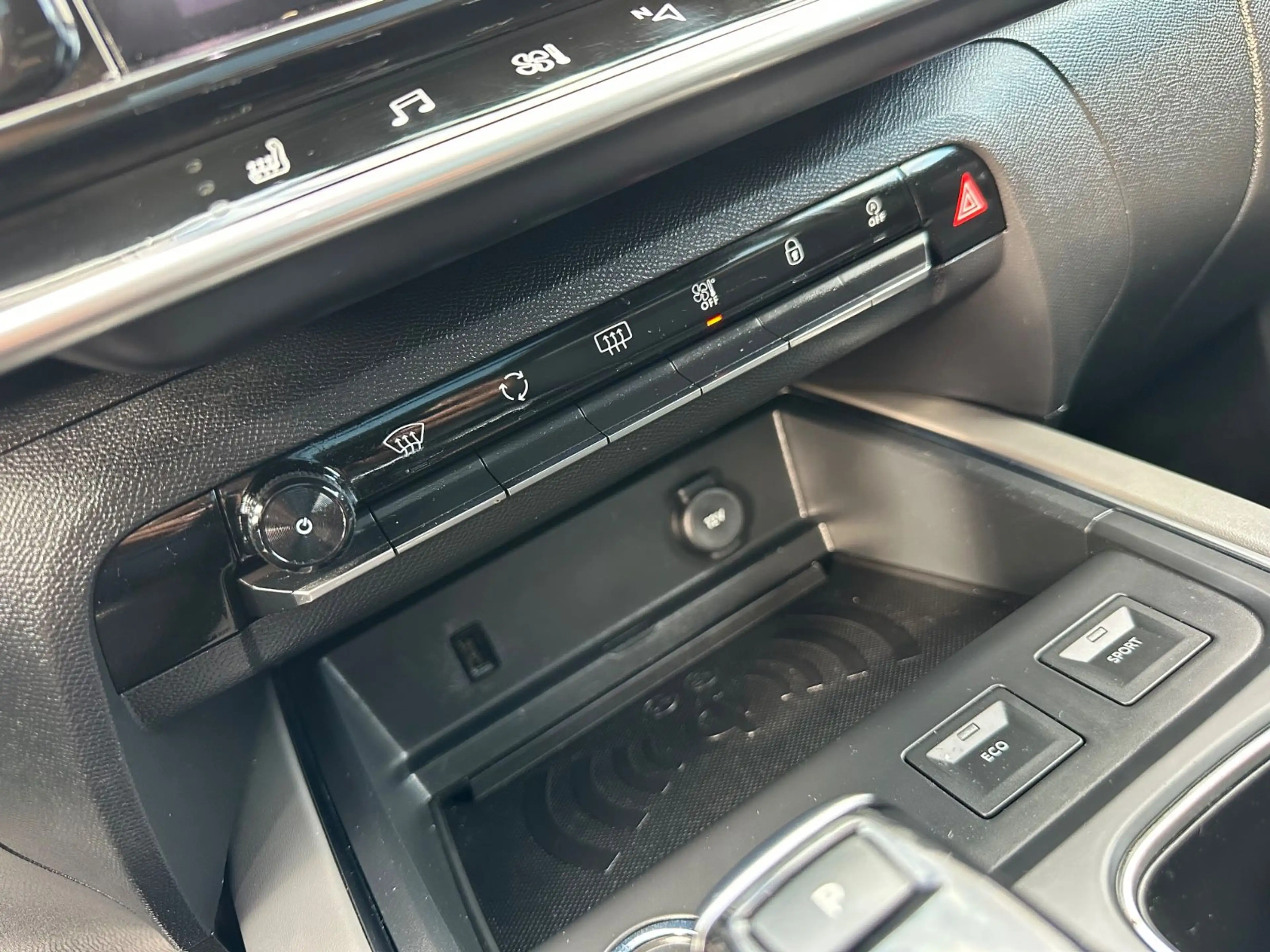 Citroen C5 Aircross 2,0 HDI Aut. LED Pano KAM AHK 132kW — photo 25