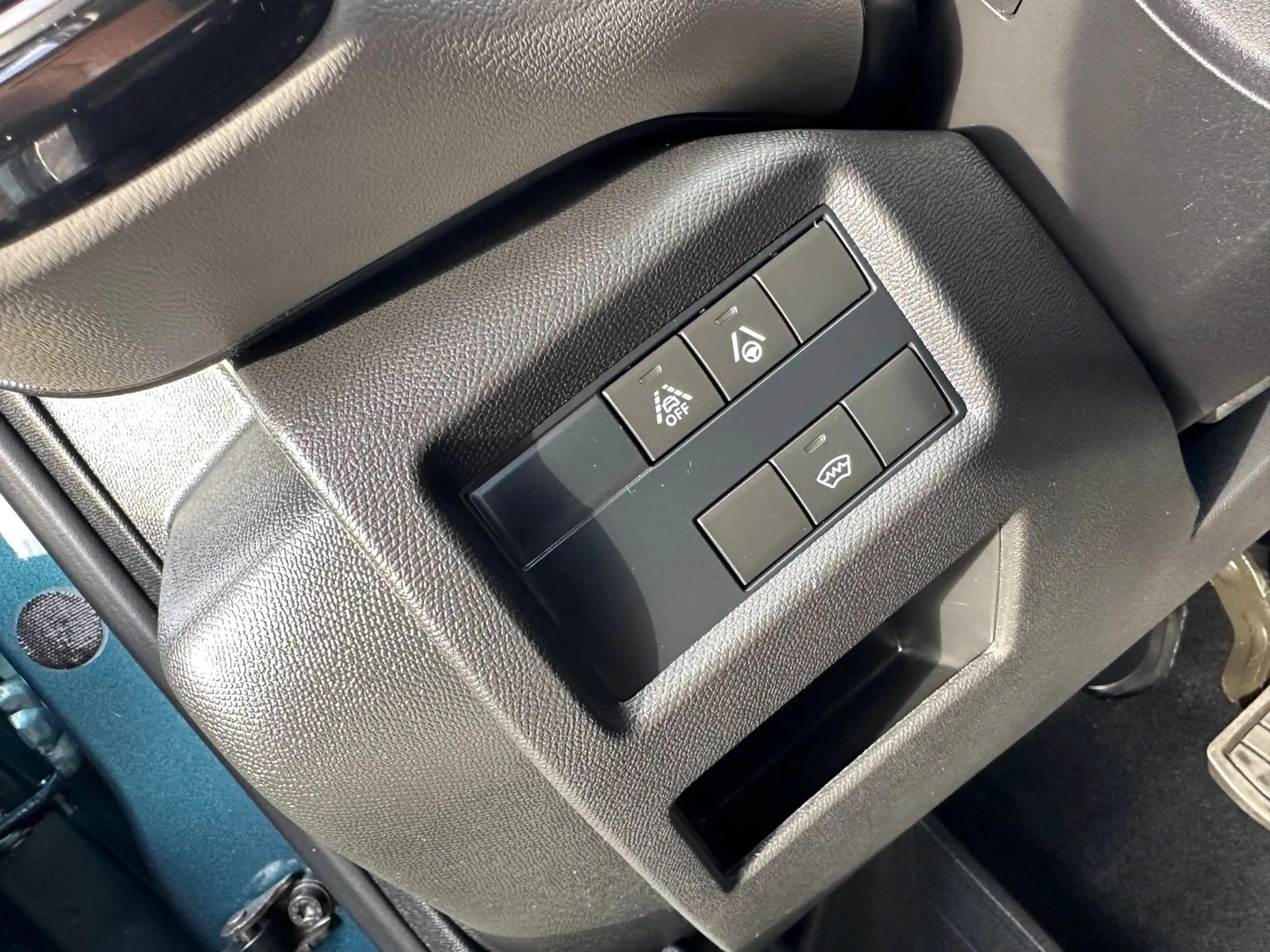 Citroen C5 Aircross 2,0 HDI Aut. LED Pano KAM AHK 132kW — photo 32