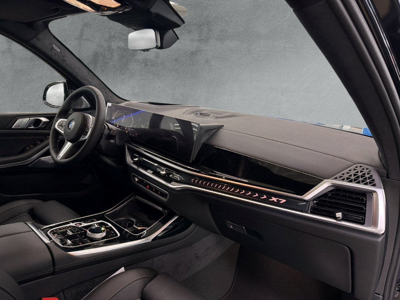 BMW X7 xDrive40d M Sport Pro LMR 22'' Park-Assistent HUD — photo 12