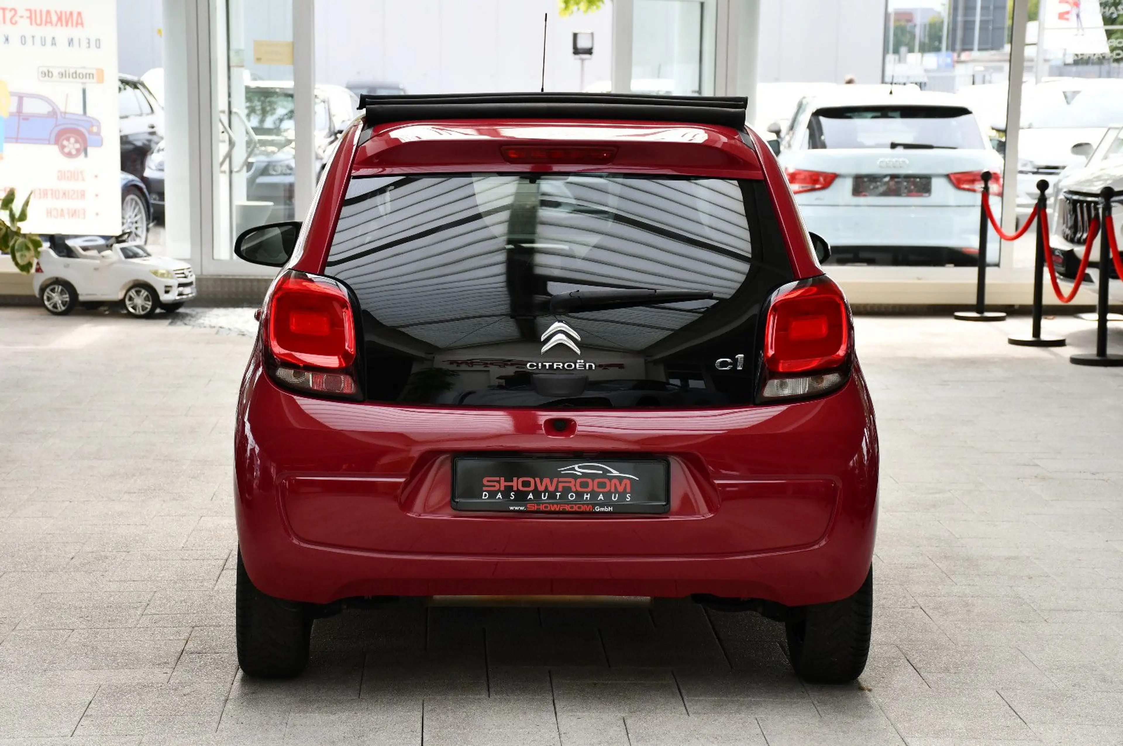 Citroen C1 Airscape Shine Faltdach Shz Tempomat DAB Cam — photo 5