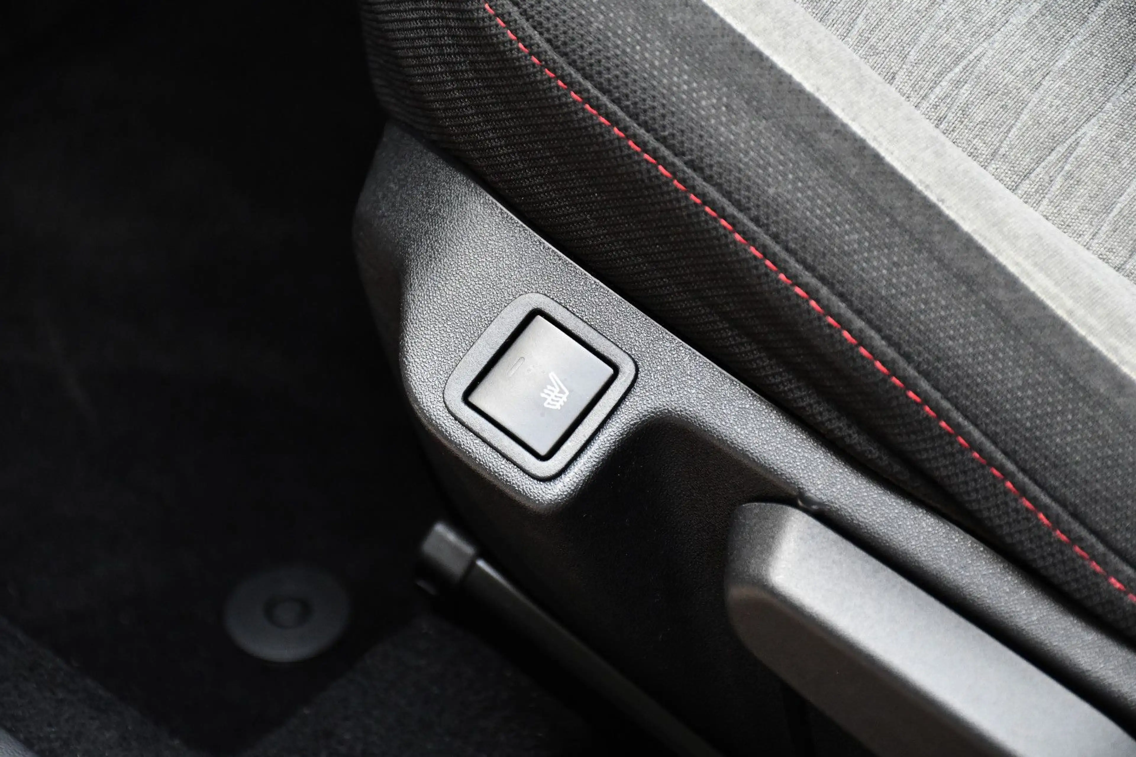 Citroen C1 Airscape Shine Faltdach Shz Tempomat DAB Cam — photo 10