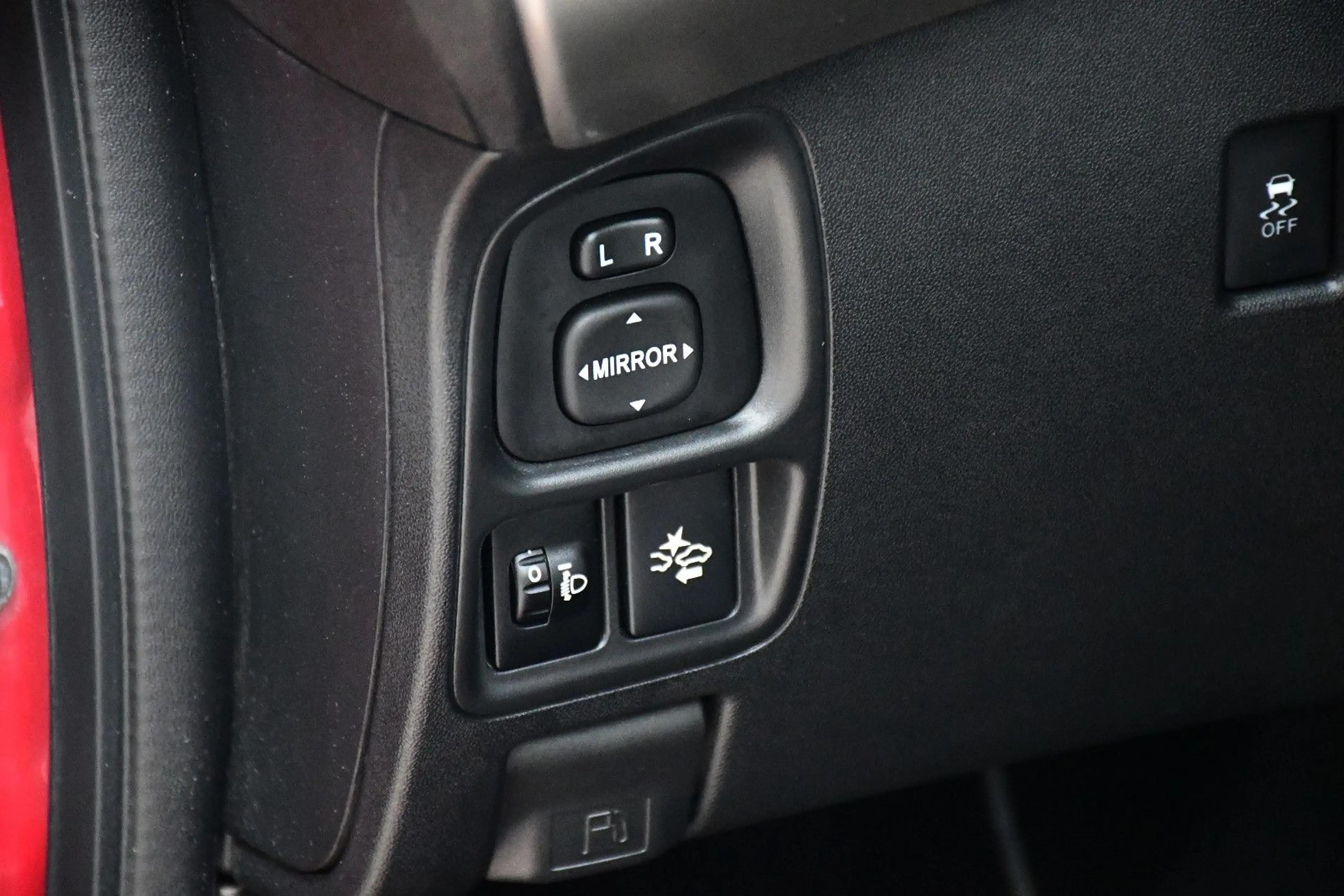Citroen C1 Airscape Shine Faltdach Shz Tempomat DAB Cam — photo 7