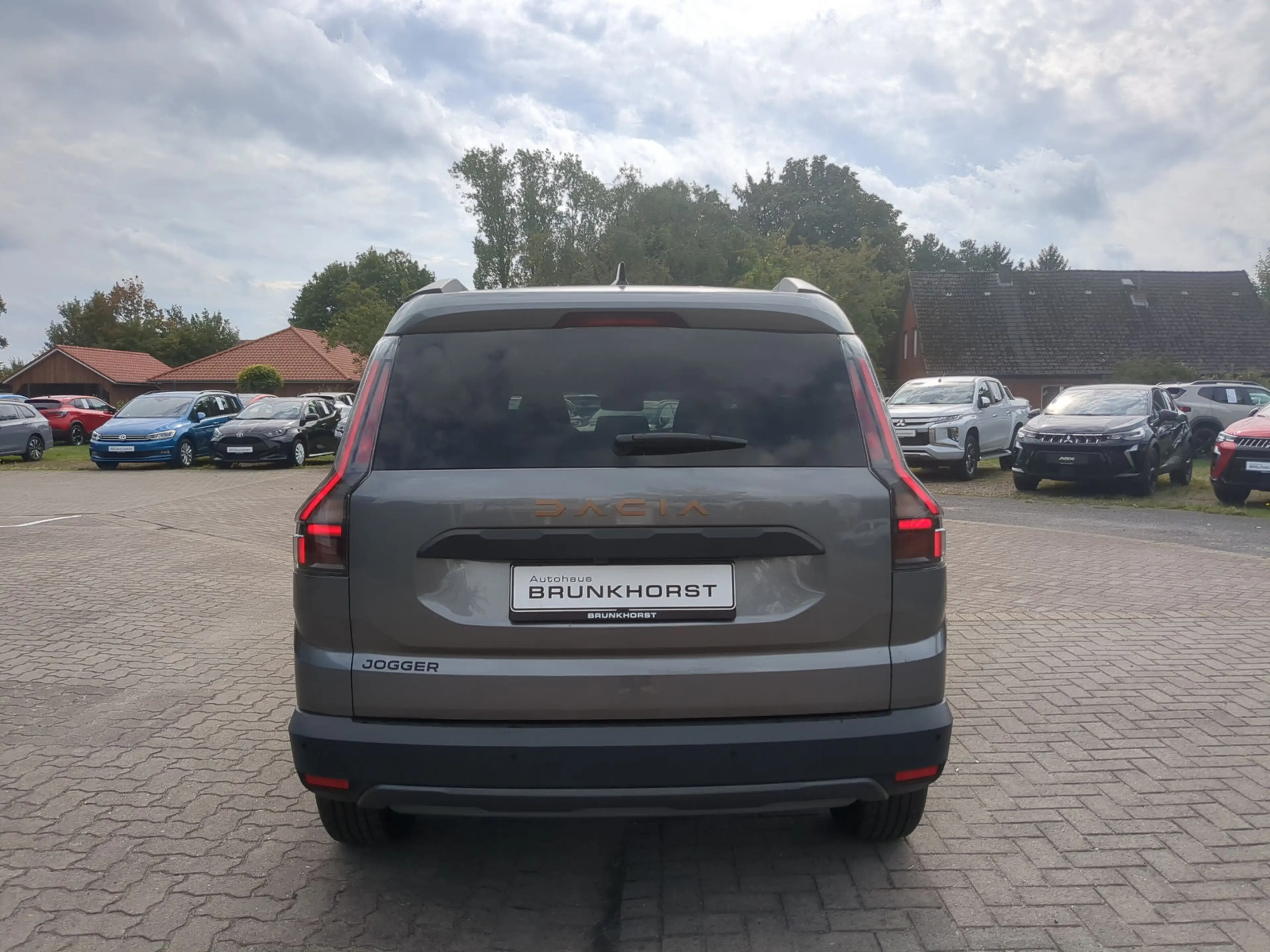 Dacia Jogger LPG 120 auto Extreme 7-S SHZ LKHZ MV-Kamera — photo 2