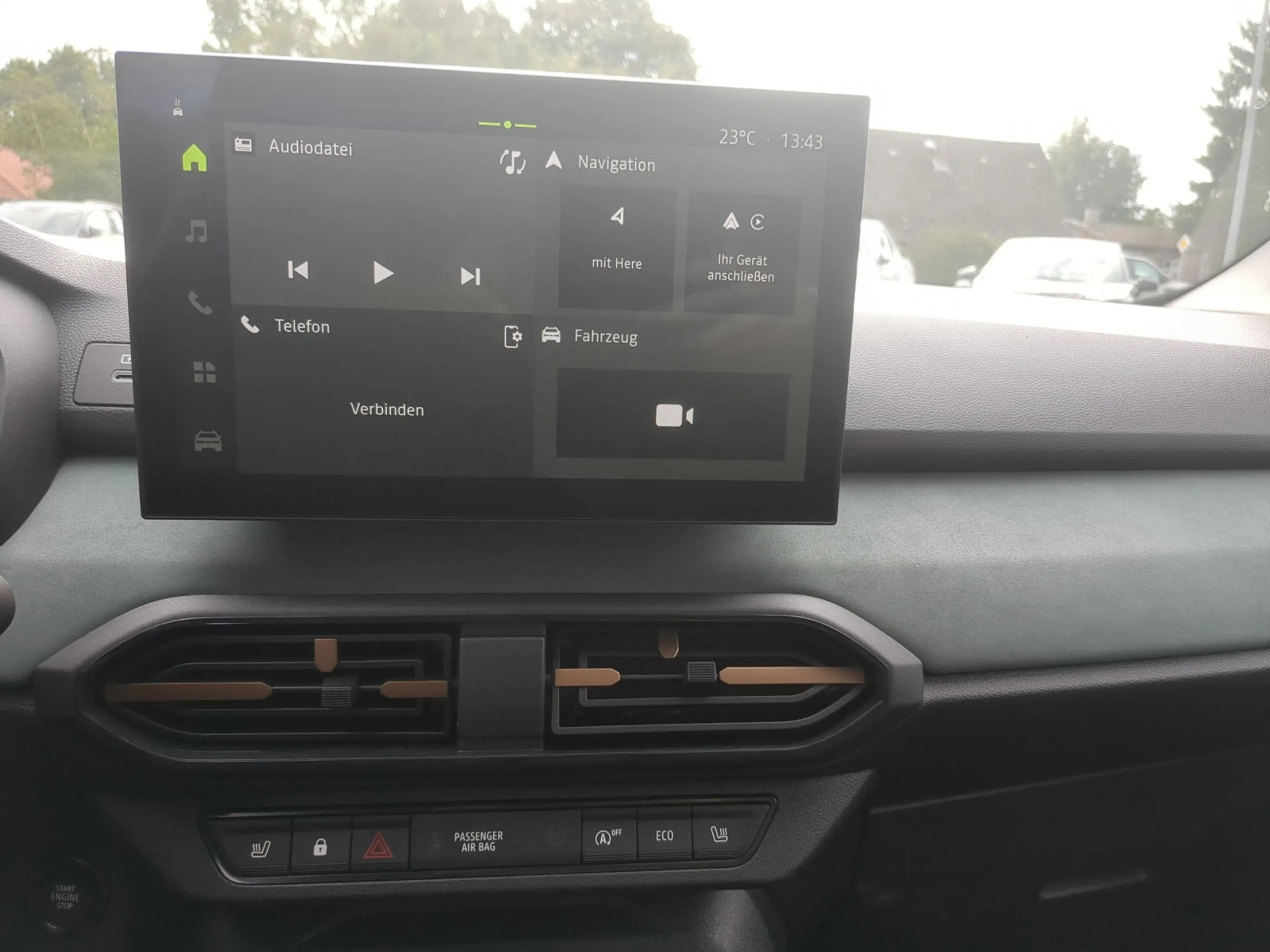 Dacia Jogger LPG 120 auto Extreme 7-S SHZ LKHZ MV-Kamera — photo 11
