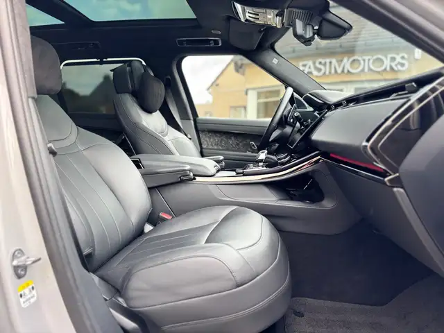Land Rover Range Rover Sport view 13