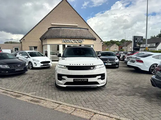 Land Rover Range Rover Sport view 10