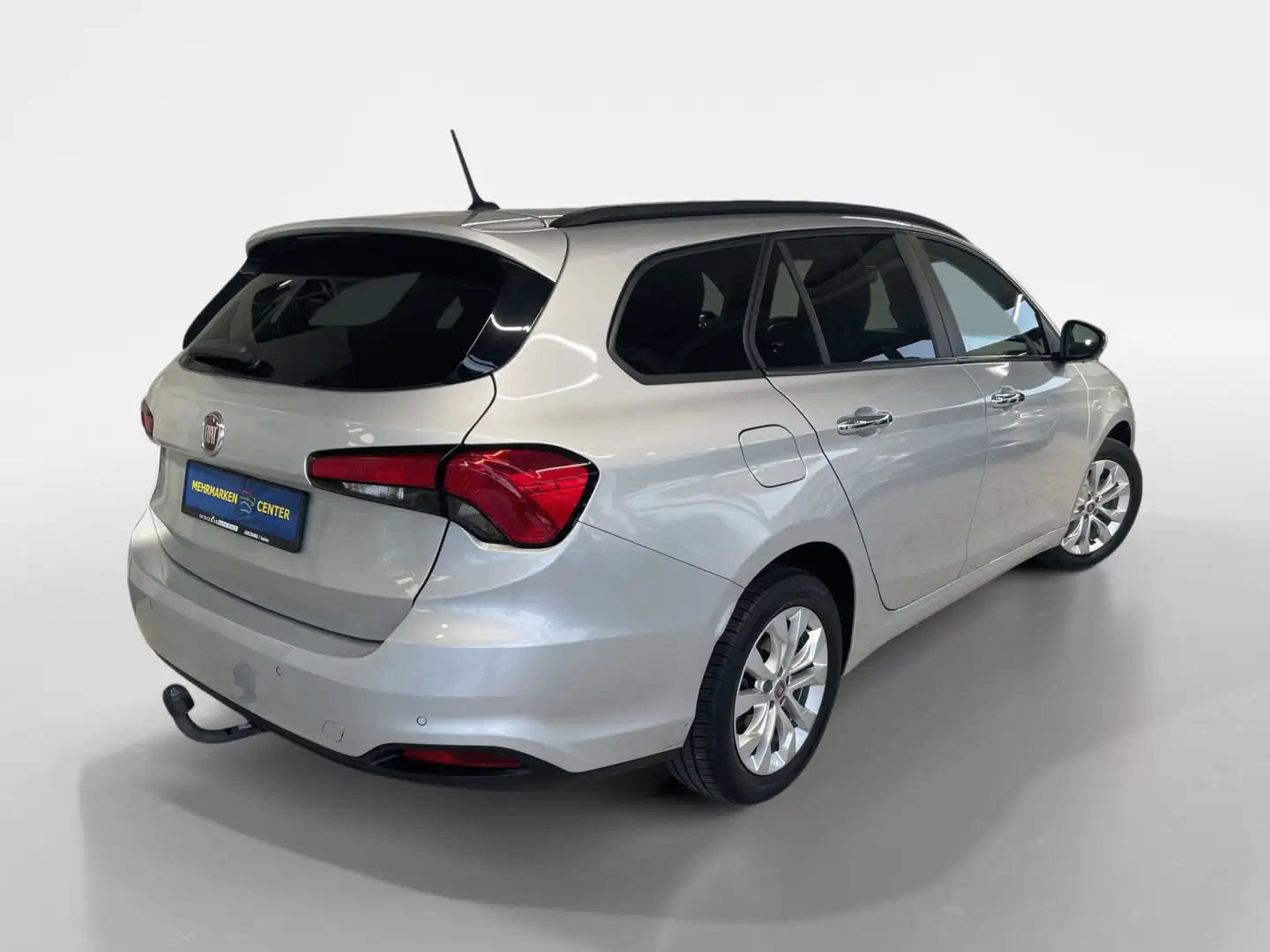 Fiat Tipo 1.4 Easy AHK - Navi - Alu Silber - 2