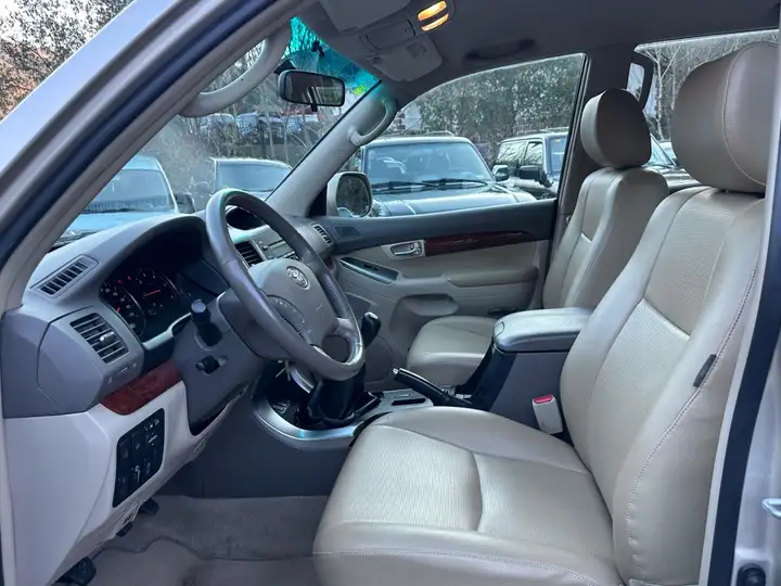 Toyota Land Cruiser D-4D VX 3p 2009, foto 9