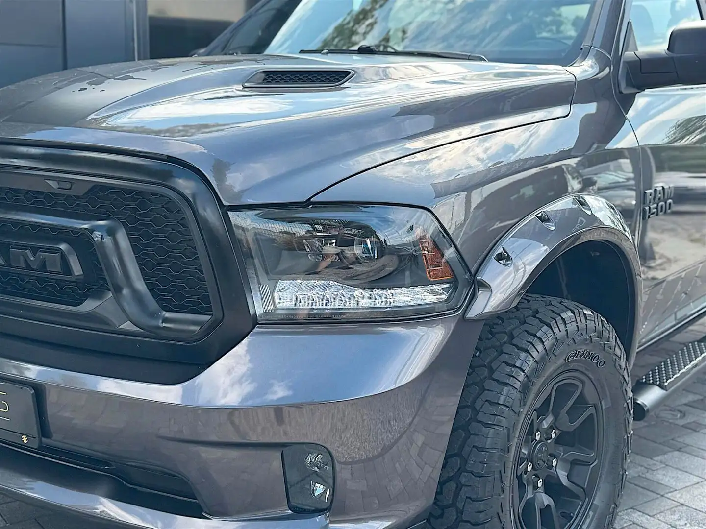 Dodge RAM 5.7 V8 HEMI PUNISHER Offroad NIGHT 4x4 LED Szürke - 2