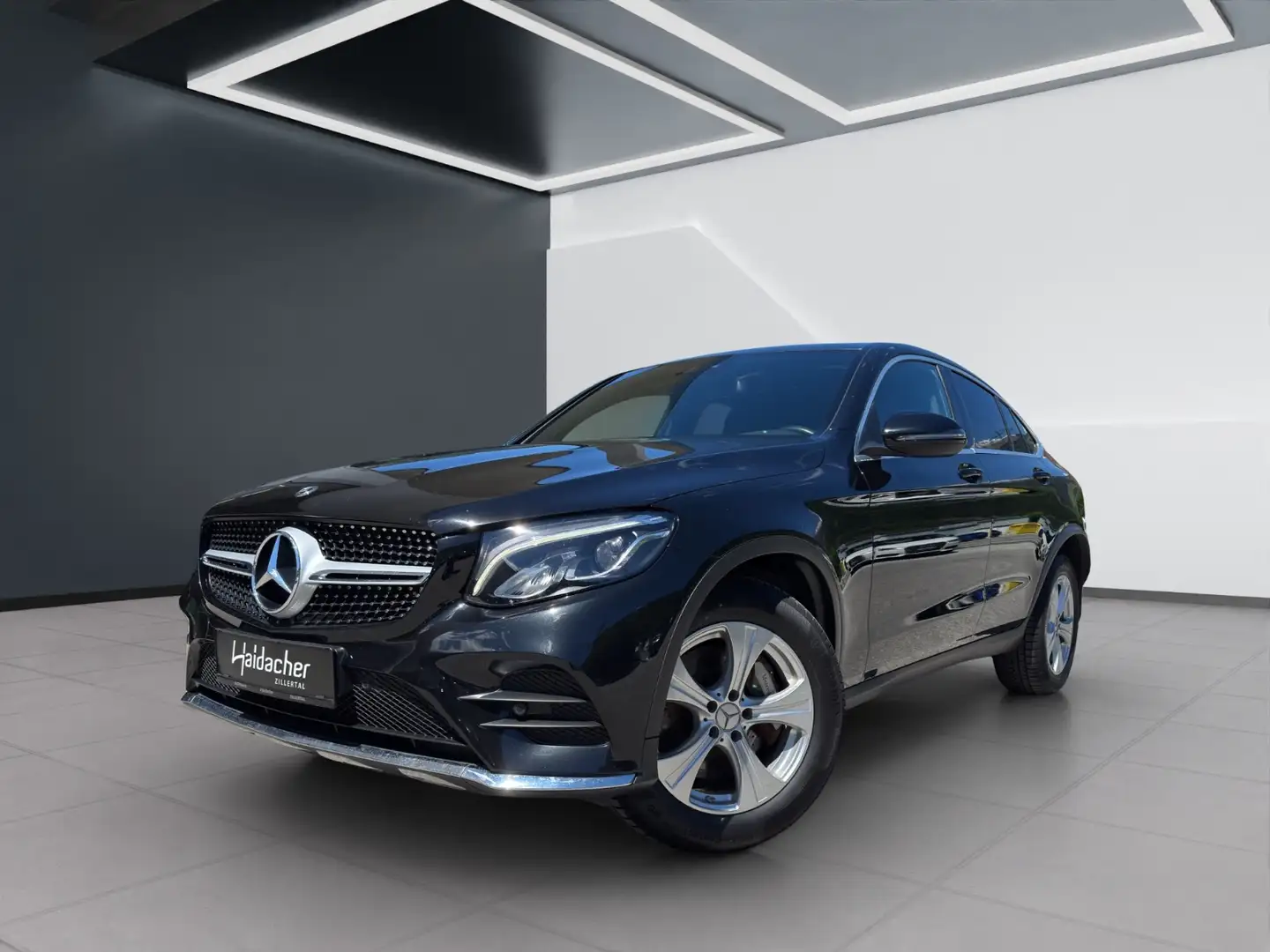 Mercedes-Benz GLC 250 d 4MATIC Coupé AMG MBUX RKam PTS Shz Ambi Schwarz - 2
