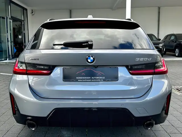 BMW 3 Series view 7