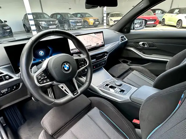 BMW 3 Series view 12