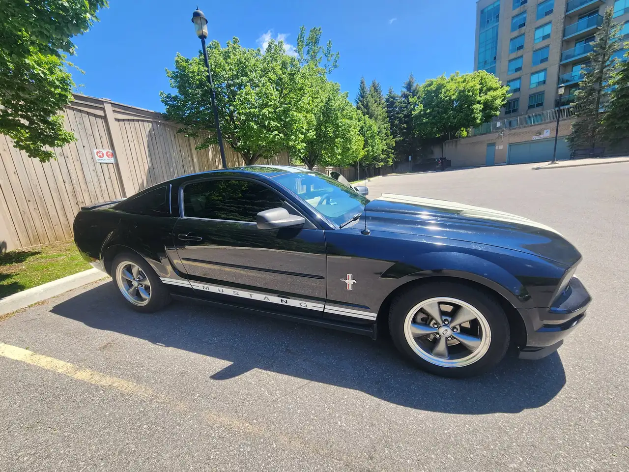 Ford Mustang снимка Ford Mustang