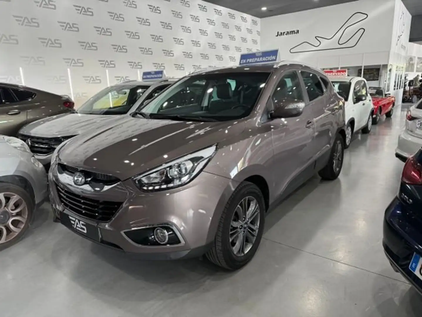 Hyundai iX35 1.7CRDI Tecno Star Sky 4x2 Gris - 1