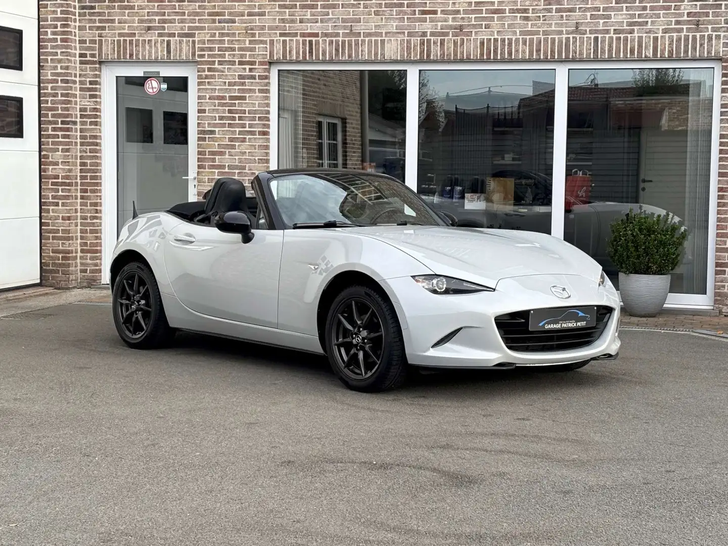 Mazda MX-5 MX-5 1.5 SKY-G EXCLUSIVE / 75000km / 12m wb Blanc - 1