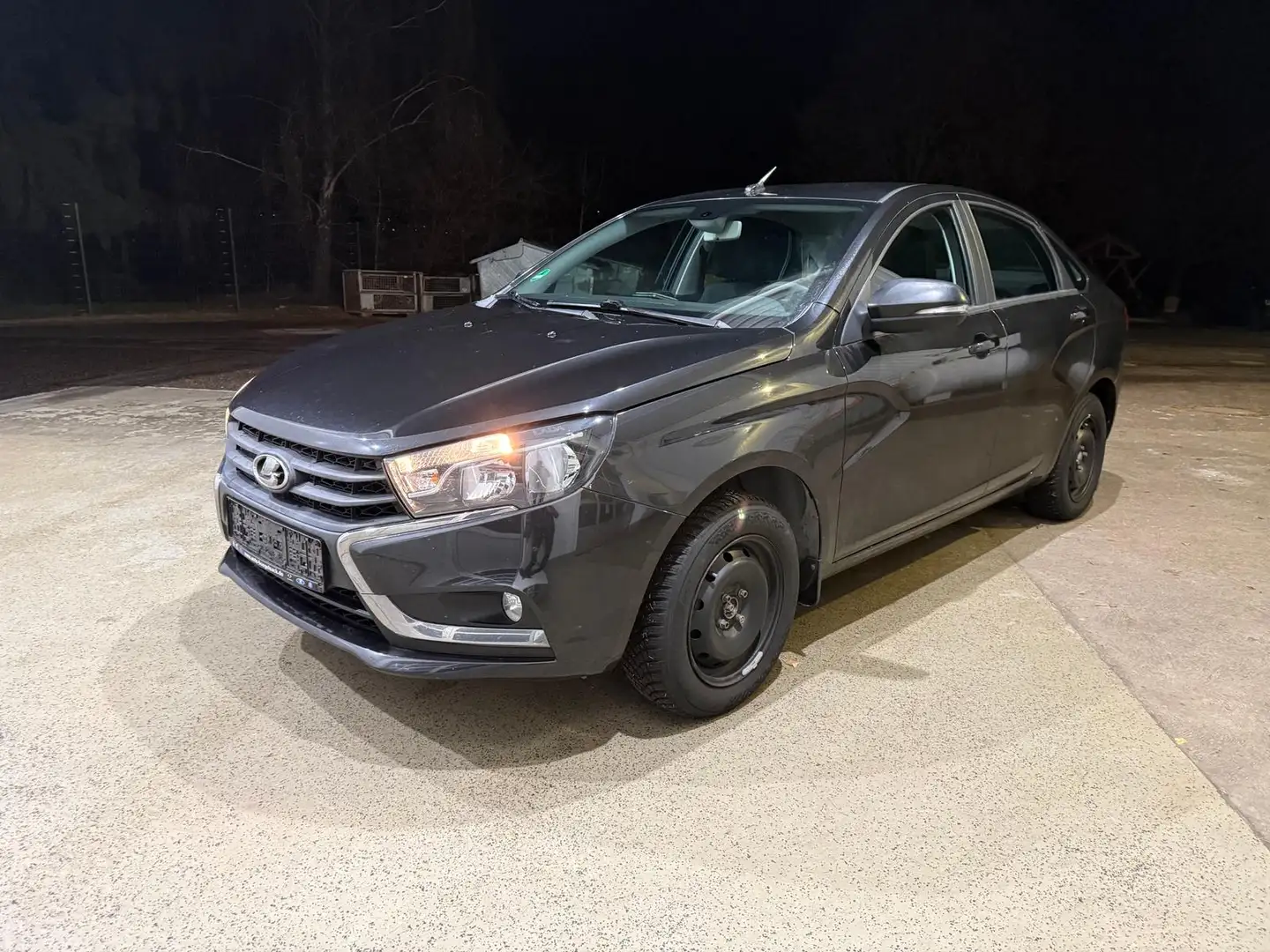 Lada Vesta 1.6 SHZ|Temp|PDC Noir - 2