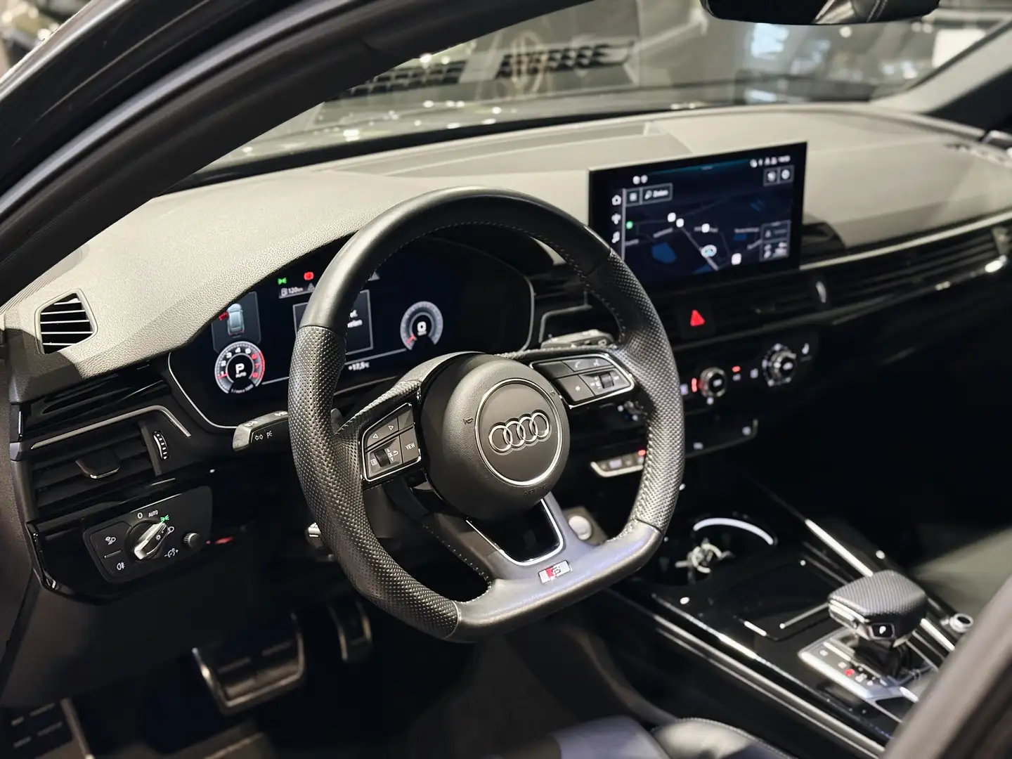 Audi A4 Avant S-Line Daytona Grijs - 12 Mnd Garantie Gris - 2