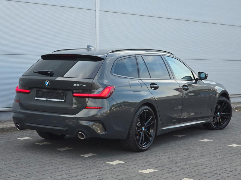 BMW 330 e xDrive Touring M Sport (Laser/Pano/360 Kam) — photo 11