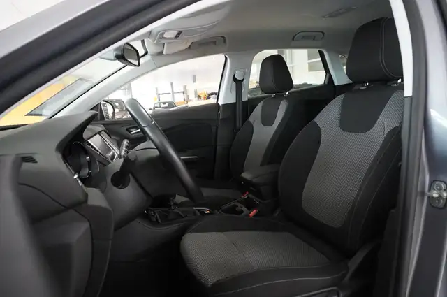 Opel Grandland X view 11