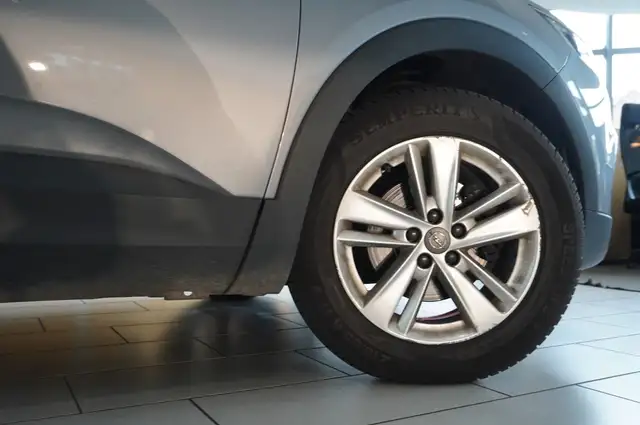 Opel Grandland X view 5