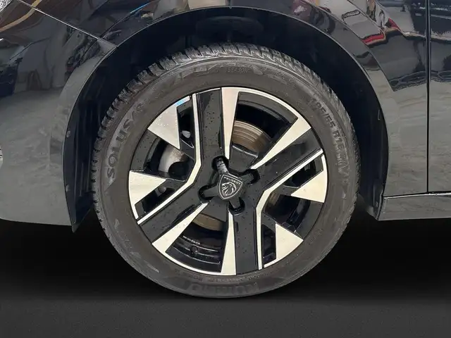 Peugeot 208 view 7