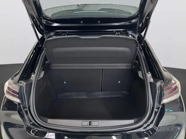 Peugeot 208 view 6