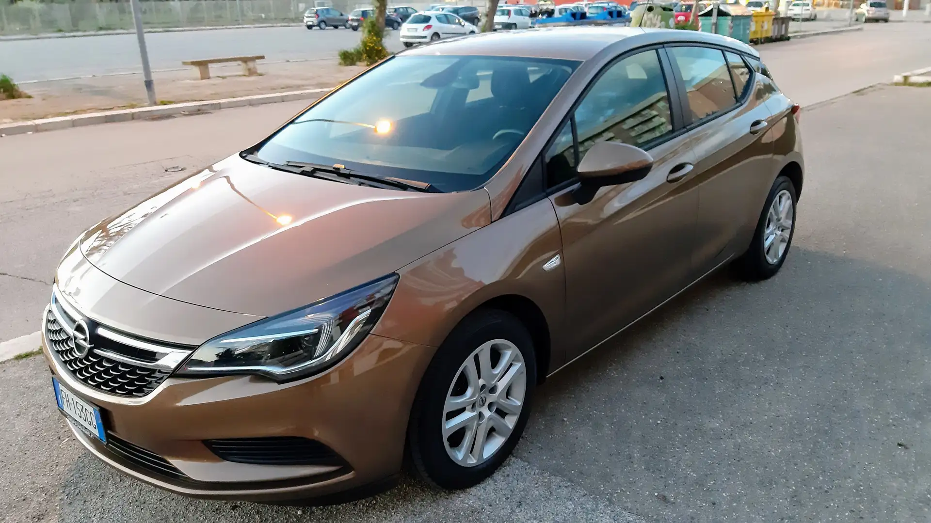 Opel Astra Astra V 2016 5p 1.0 t ecoflex Innovation s Marrone - 1