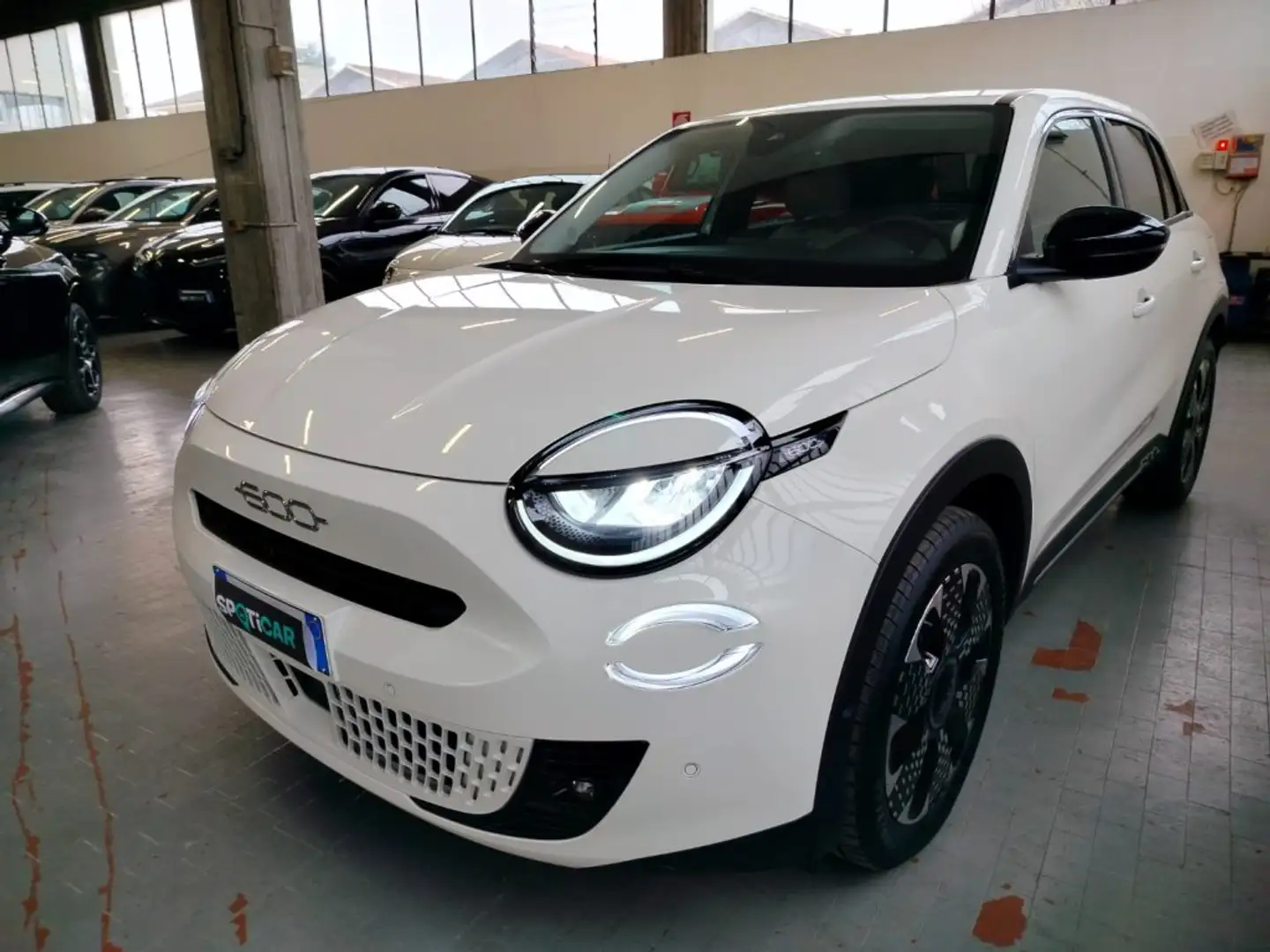 Fiat 600 Hybrid 100 CV DCT MHEV La Prima Blanc - 1