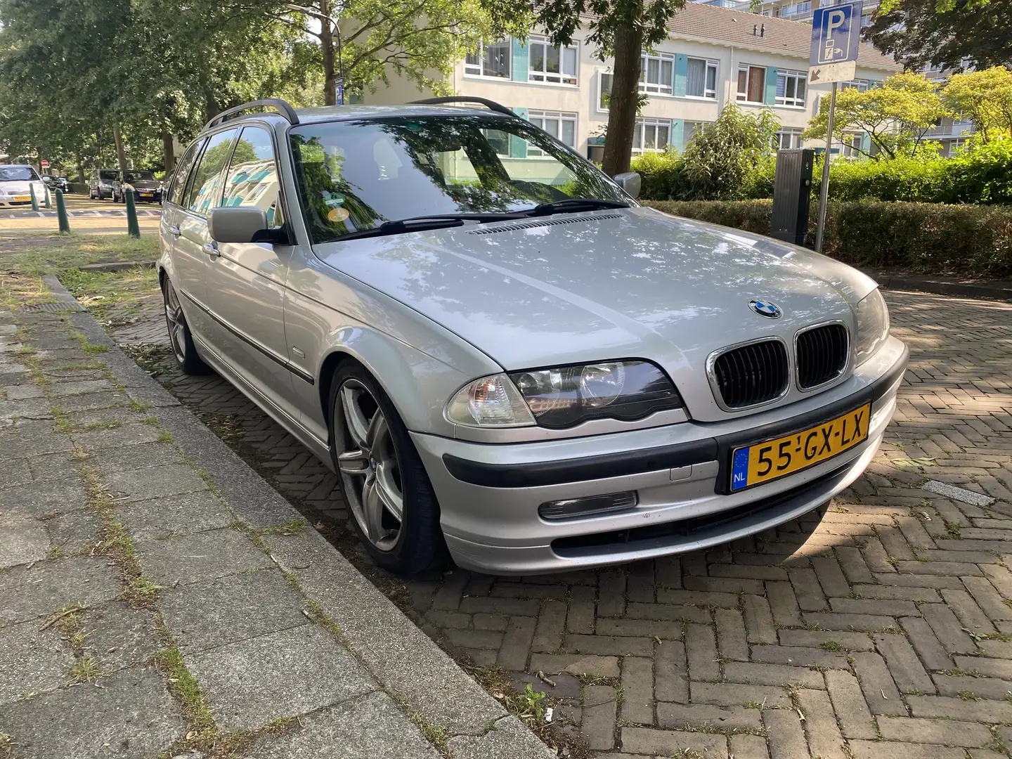 BMW 325 touring | nwe apk | trekhaak | hifi | stoelverwarm Ezüst - 1