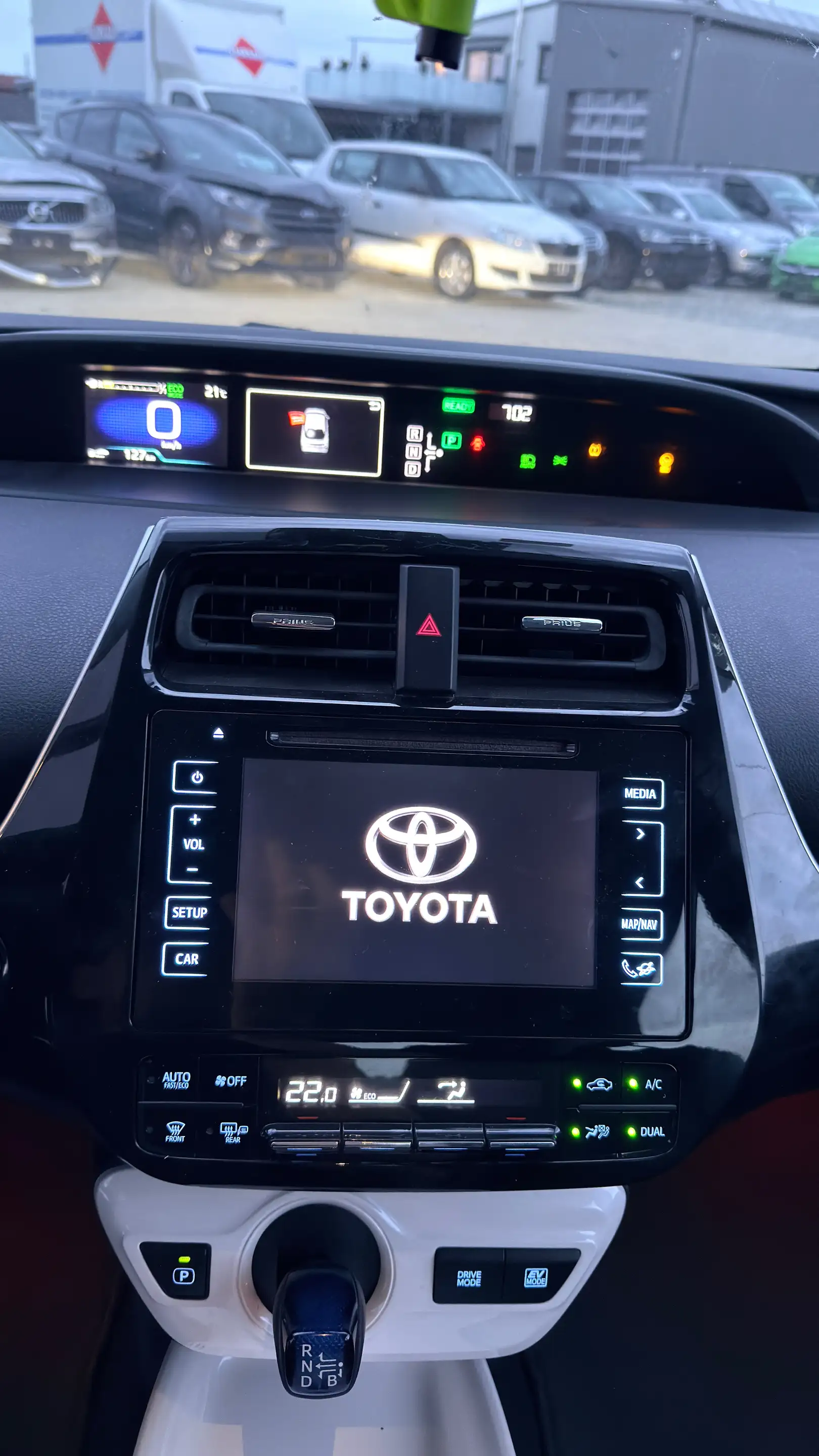 Toyota Prius 1.8 Hybr. Comfort — photo 7