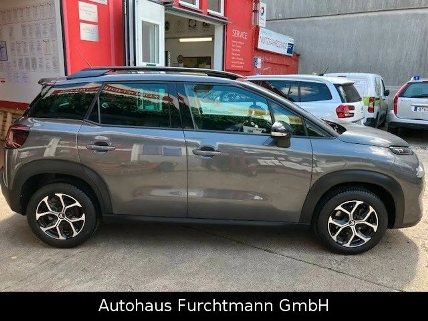 Citroen C3 Aircross Plus PureTech 130 EAT6 Grau - 2