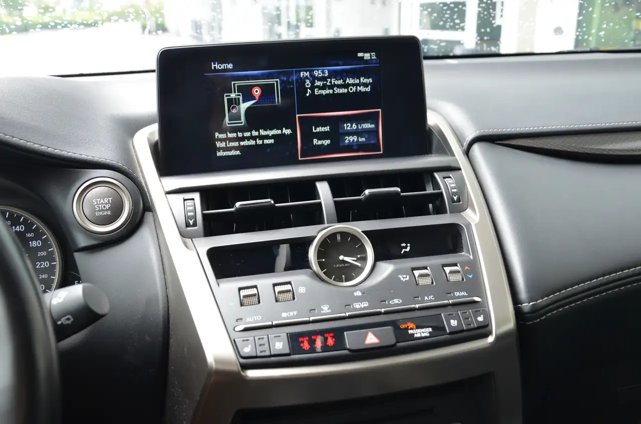 Lexus NX photo Lexus NX