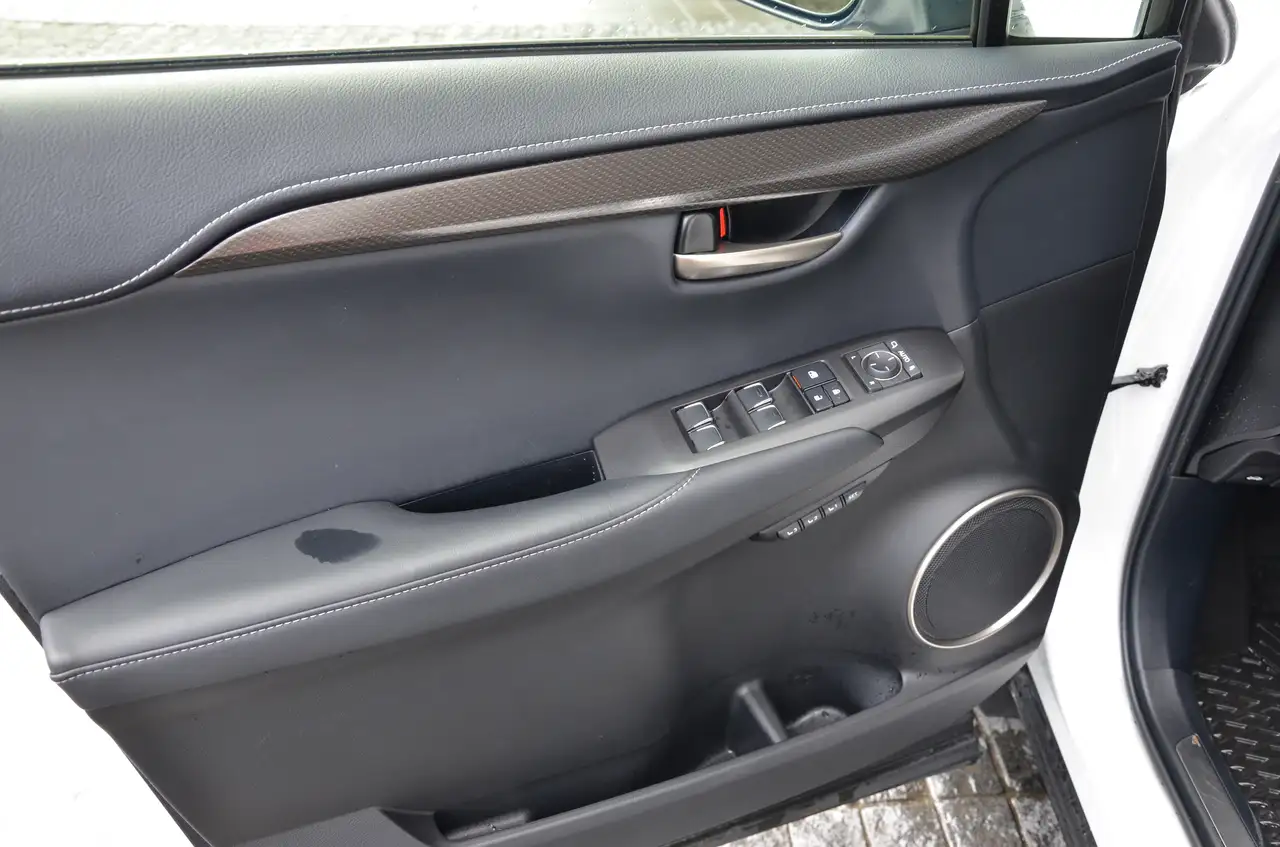 Lexus NX photo Lexus NX