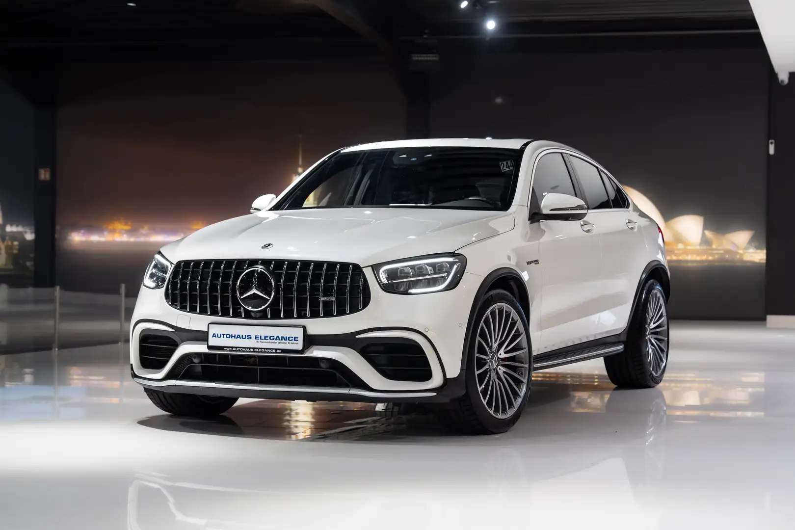 Mercedes-Benz GLC 63 AMG S 4Matic+*CARBON*DRIVERS-PACKAGE*360 Білий - 1