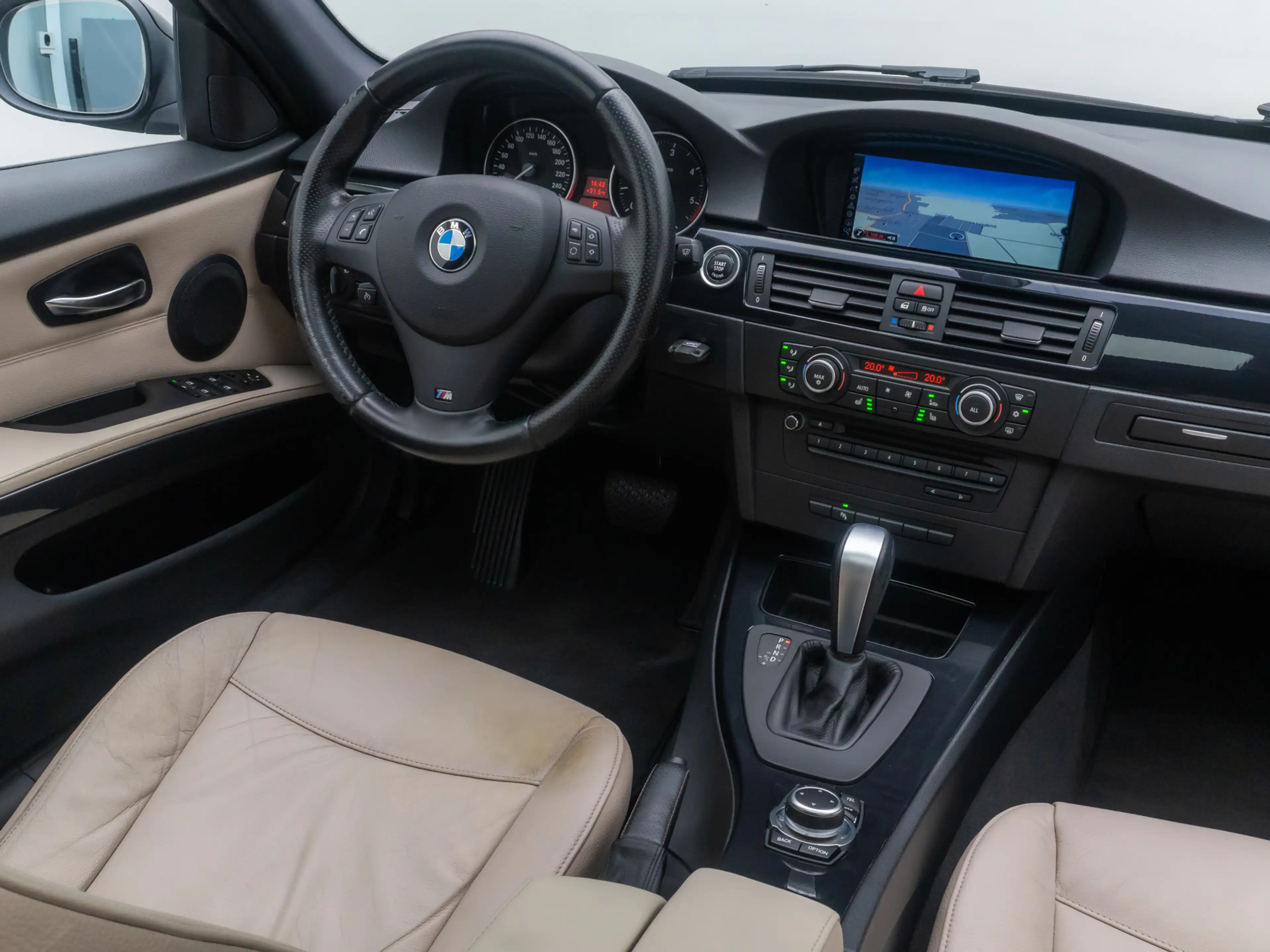 BMW 325 GeschwindigReg Xenon PDC Alarm HiFi Leder — photo 22