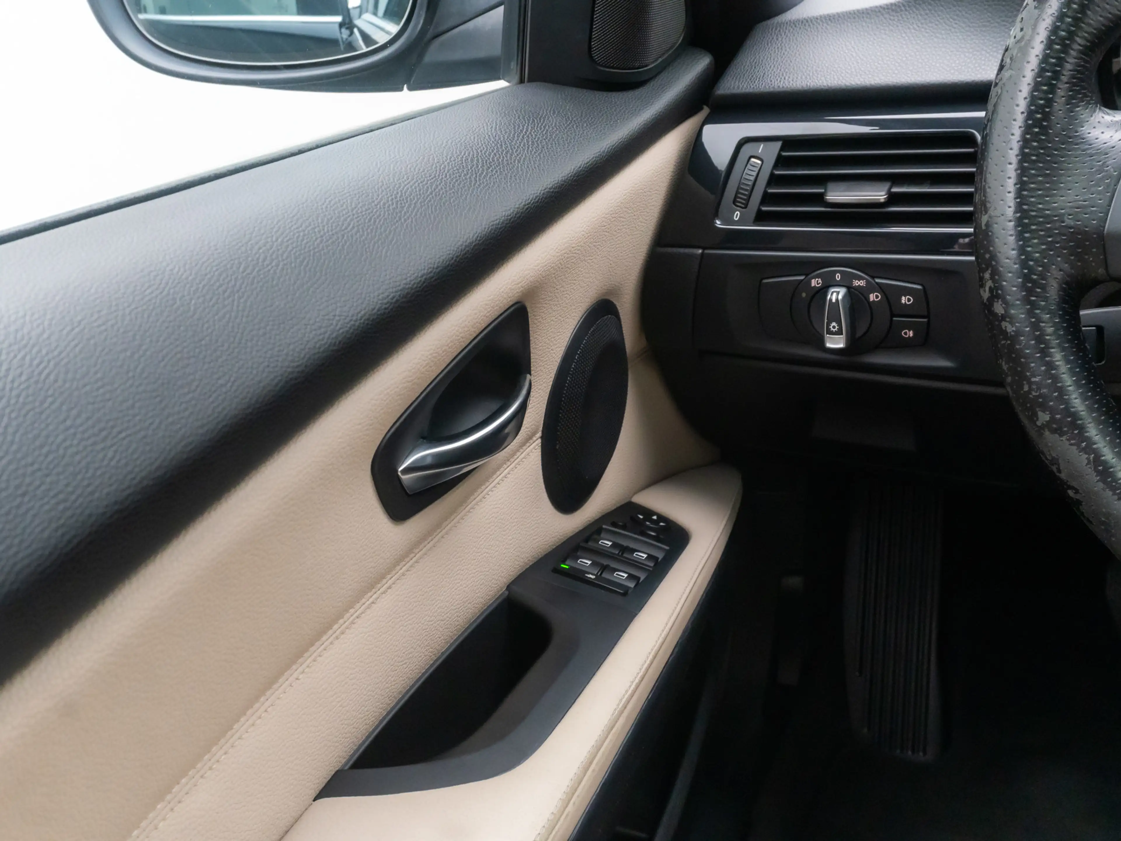 BMW 325 GeschwindigReg Xenon PDC Alarm HiFi Leder — photo 24