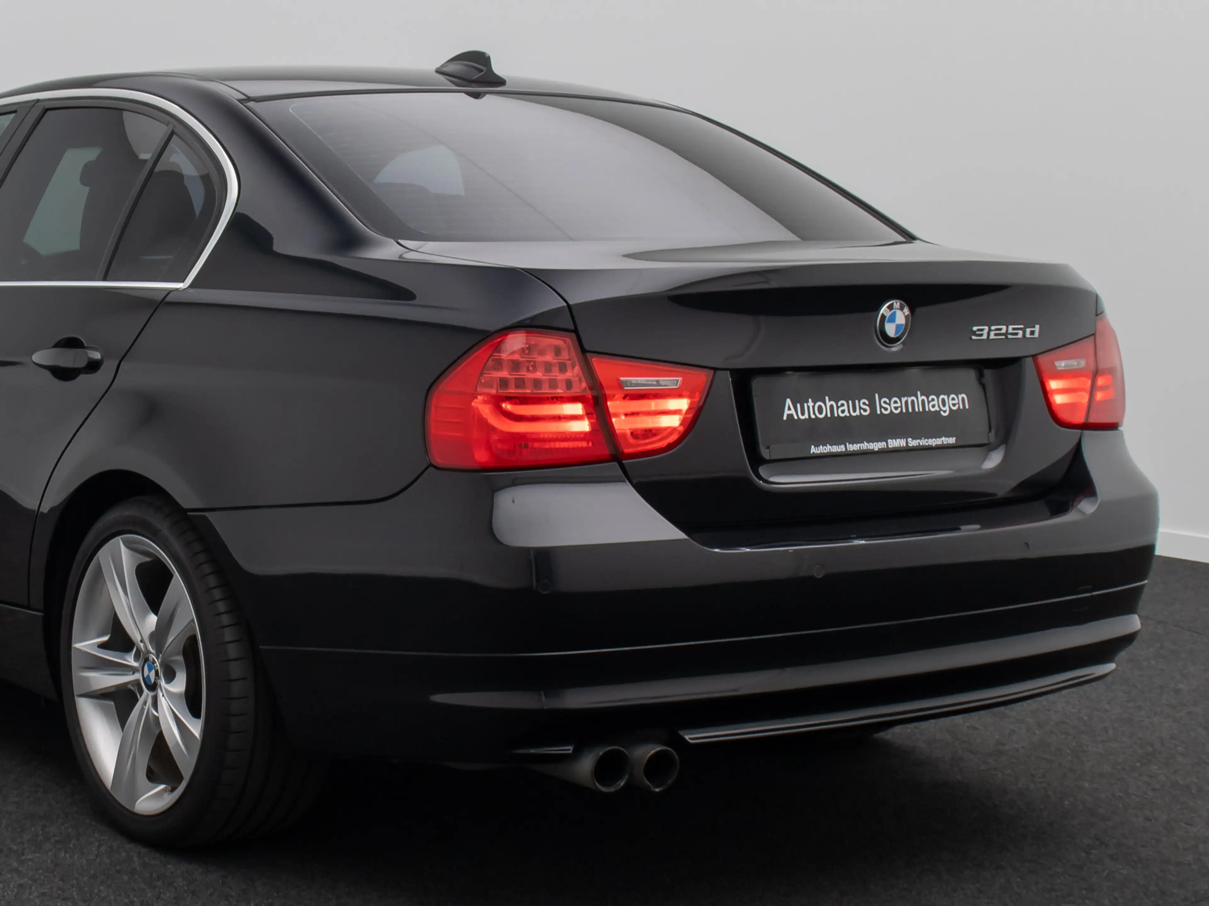BMW 325 GeschwindigReg Xenon PDC Alarm HiFi Leder — photo 16