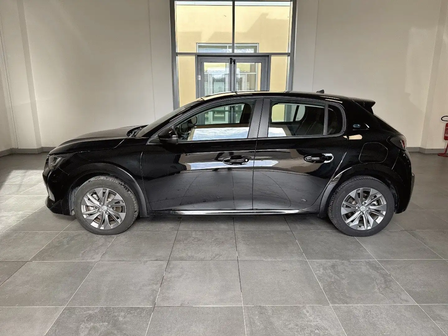 Peugeot 208 Active Pack e 136cv Nero - 2