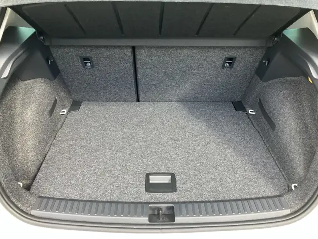Seat Arona view 12