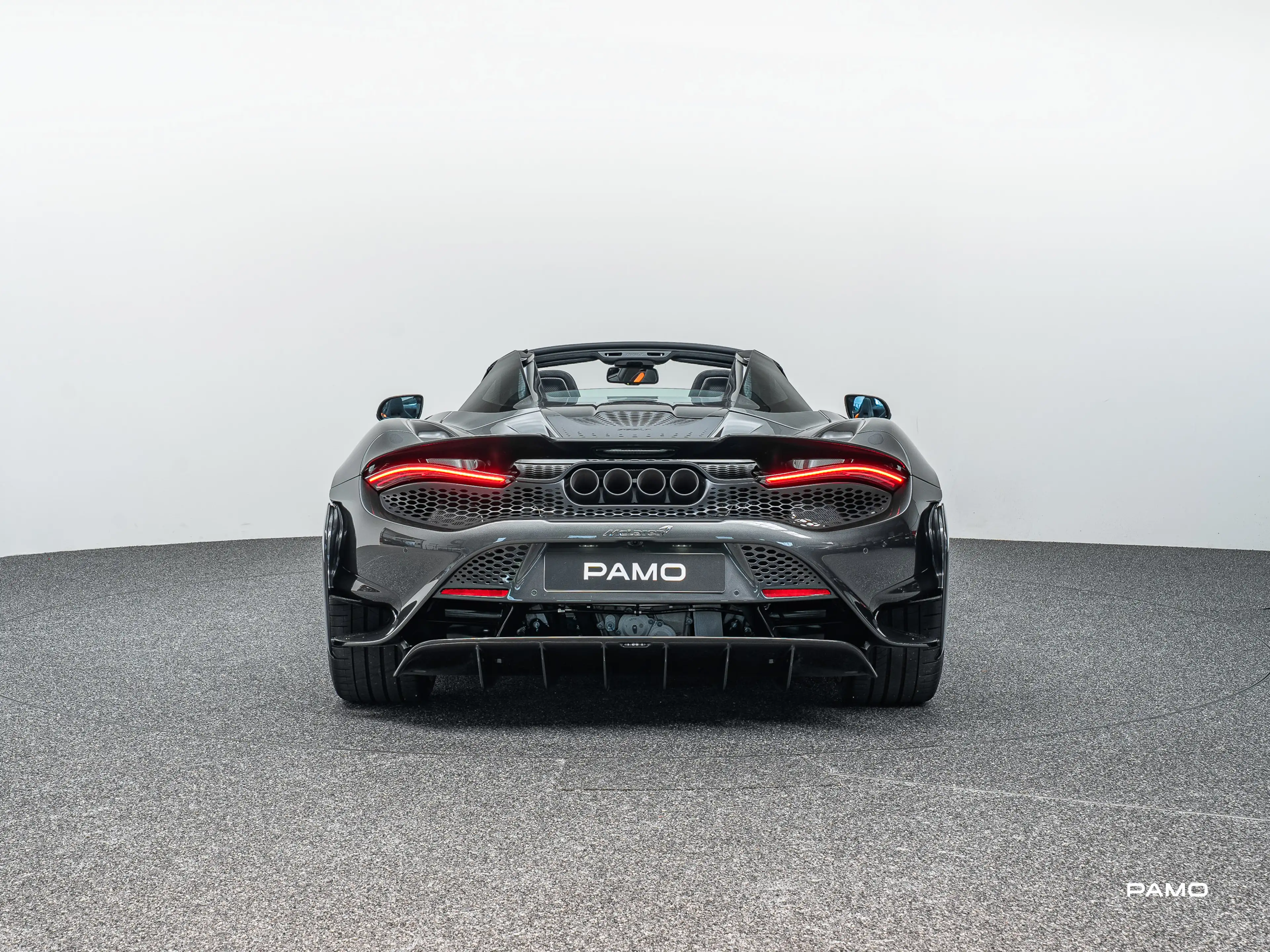 McLaren 765LT Spider McLaren 765LT Spider | Lift, B&W, Warranty — photo 14